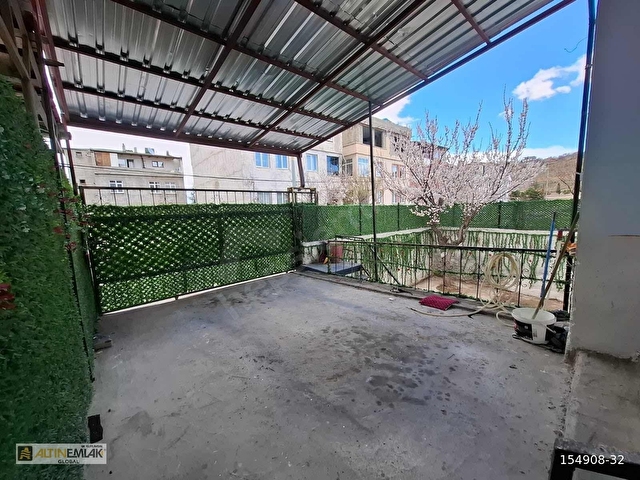 209 m² Arsa İçinde Doğalgazlı, Bahçeli, 3 Katlı Meskenli Bina - Görsel 12