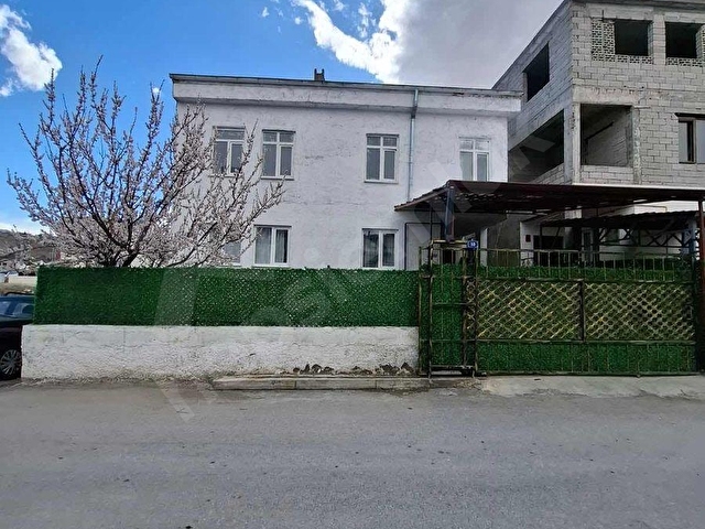 209 m² Arsa İçinde Doğalgazlı, Bahçeli, 3 Katlı Meskenli Bina - Görsel 17