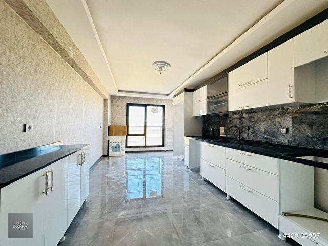 DÜZGÜN EMLAKTAN LÜX SİTE İÇİNDE MODERN KONFORLU FULL YAPILI 4+1 - Görsel 7