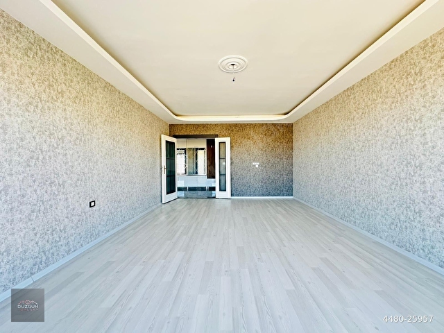 DÜZGÜN EMLAKTAN LÜX SİTE İÇİNDE MODERN KONFORLU FULL YAPILI 4+1 - Görsel 3