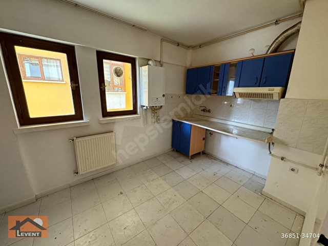 LEVENTTEN SİNAN CADDESİNDE PAPATYA SİTESİNDE PANORAMİK VADİ MANZARALI 4+1,140M2 BAĞIMSIZ SALON