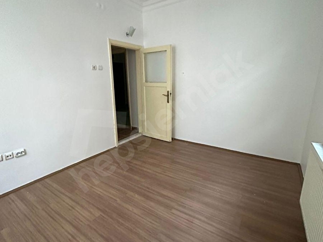 🏡 KENT PLAZA GAYRİMENKULDEN FIRSAT BAKIMLI SATILIK 2+1 DAİRE 🏡 - Görsel 6