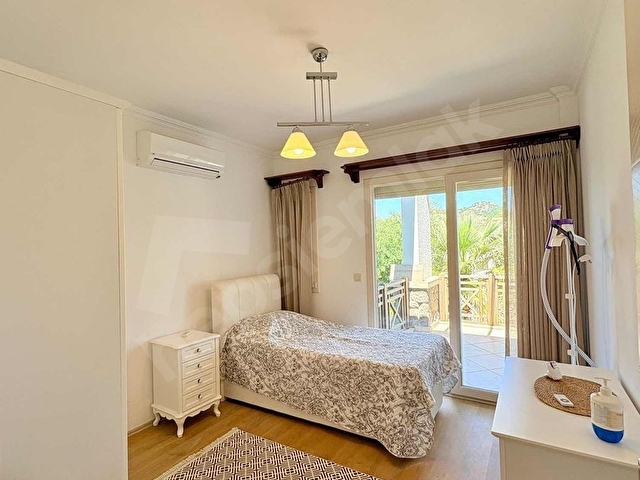 Marina Yakını Mustakıl Sezonluk Kiralık Havuzlu 4+1 Vılla - Görsel 25