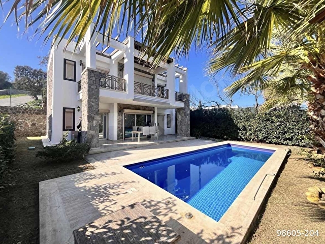 Marina Yakını Mustakıl Sezonluk Kiralık Havuzlu 4+1 Vılla - Görsel 3