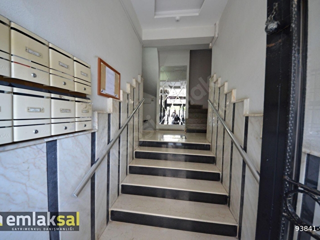 Emlaksaldan Çağdaş Metro Durağı Karşısı Site İçerisinde 3+1 - Görsel 6