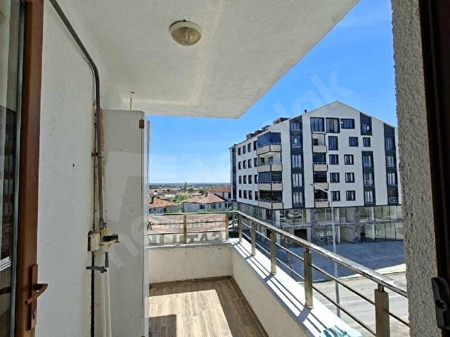KIRKLARELİ MERKEZ KARAHIDIR MAH.SAHİBİNDEN SATILIK EŞYALI 1+1 ARA KAT DAİRE - Görsel 11