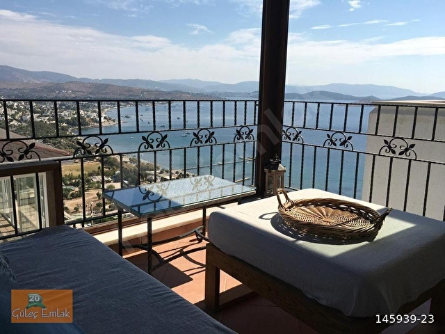 BODRUM Bağlada 3 özel plajlı 2+1 dubleks daire