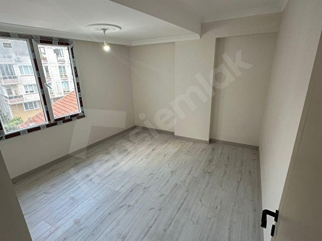 DEVRAN EMLAKTAN CUMHURİYETTE SATILIK 2+1 95 M2 4.KATTA SIFIR DAİRE - Görsel 17