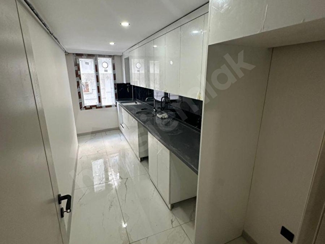 DEVRAN EMLAKTAN CUMHURİYETTE SATILIK 2+1 95 M2 4.KATTA SIFIR DAİRE - Görsel 14