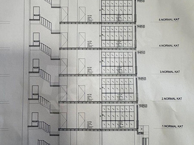 MALTEPE KÖPRÜ KAVŞAĞINDA 1725m2 KOMPLE KİRALIK İSKANLI PLAZA - Görsel 25