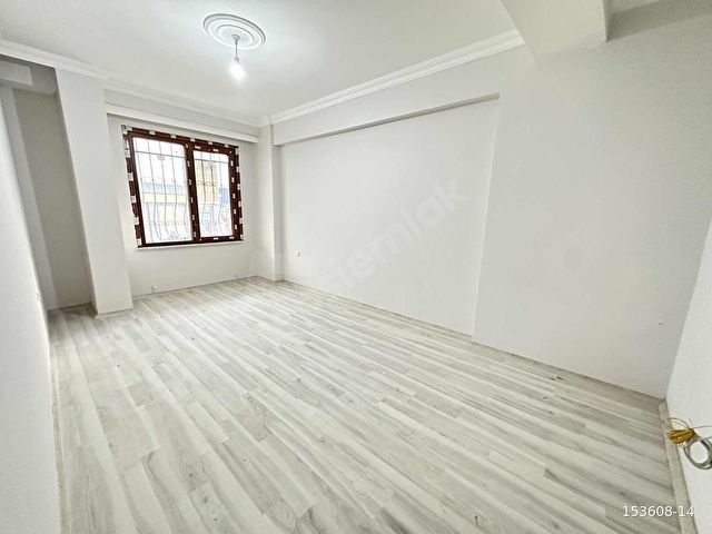 UYGUN EMLAKTAN SATILIK 2+1 KAPALI OTOPARKLI DAİRE