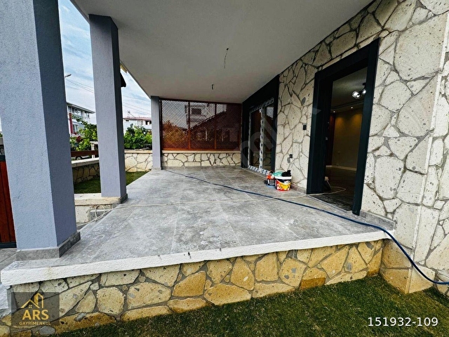 Seferihisar cumhuriyet mahallesin de satılık müstakil villa - Görsel 6