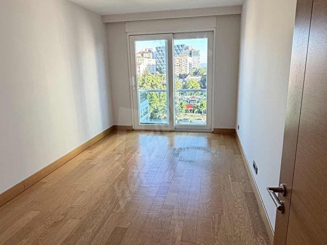 NOVUS RESİDENCE ATAKÖY DE 3+1 BOŞ GÜNEY CEPHE 146.M2 KİRALIK - Görsel 8