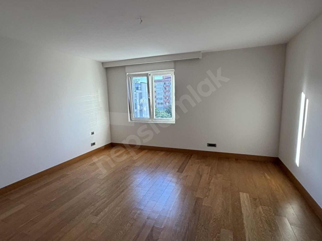 NOVUS RESİDENCE ATAKÖY DE 3+1 BOŞ GÜNEY CEPHE 146.M2 KİRALIK - Görsel 13