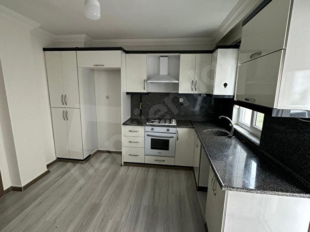 3+1 ŞAHSİ GARAJLI ARA KAT DAİRE - Görsel 14