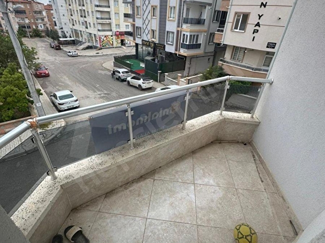 3+1 ŞAHSİ GARAJLI ARA KAT DAİRE - Görsel 3