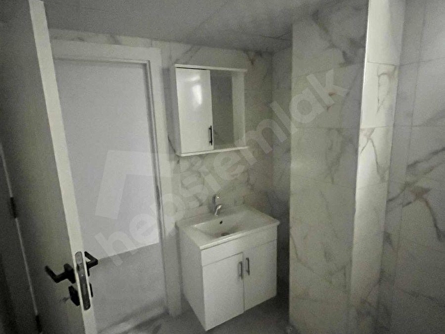 KİRALIK 1+1 Ofis BAHABEY ve GAZİ CADDESİ KÖŞESİNDE - Görsel 19