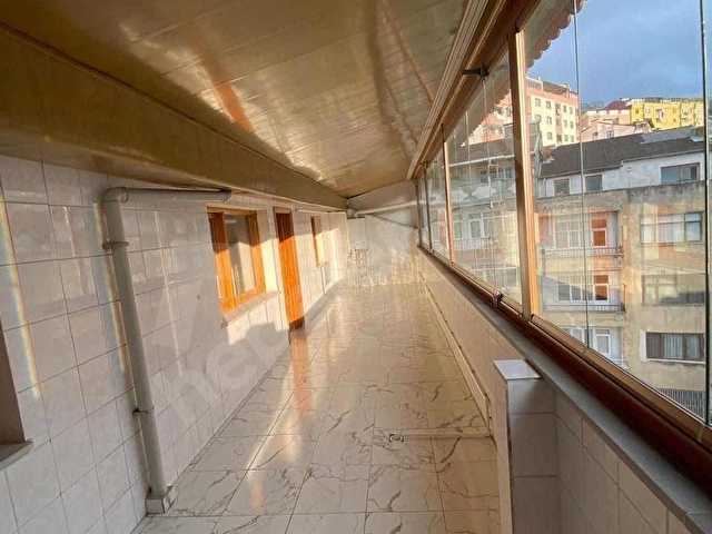 Trabzon Ortahisar yenicumada kiralık 3+1 çatı katı daire