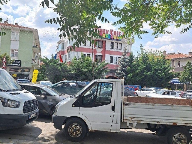ÇANKAYA DİKMEN SOKULLU CADDESİ ÜZERİNDE KİRALIK 1+1 DAİRE - Görsel 3
