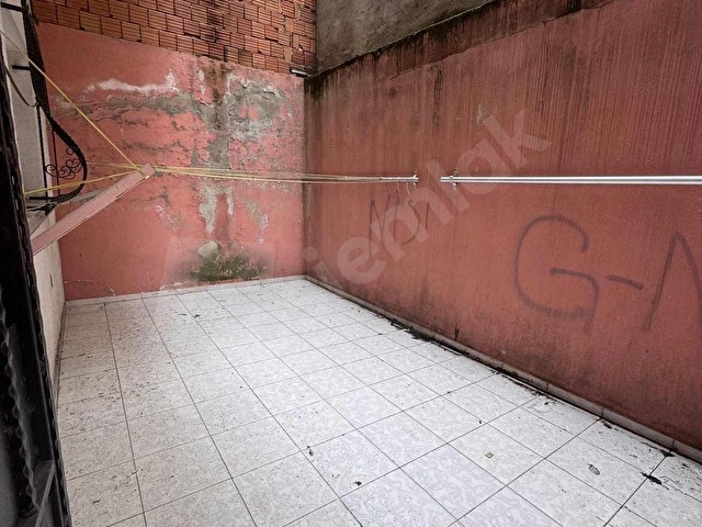 CADDE ÜZERİ SATILIK DAİRE - Görsel 2