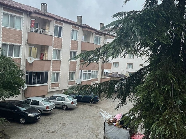 Dere mahallesinde 3+1 geniş  kiralık daire - Görsel 8