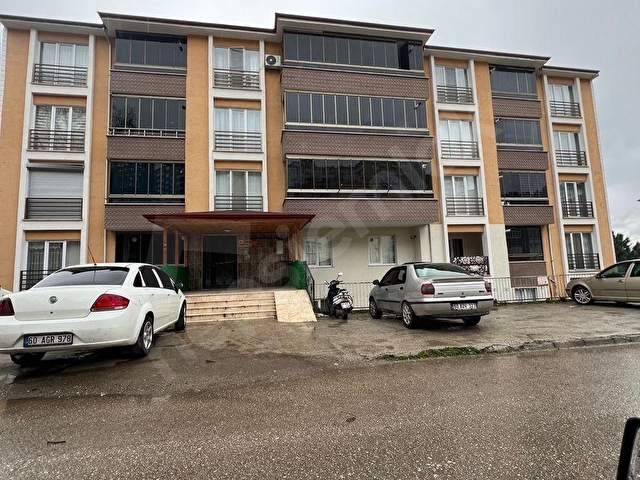 NİKSAR AYVAZ MAH’TA 130 m² NET 2+1 – UYGUN FİYATLI SATILIK DAİRE