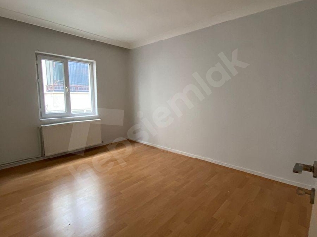 ETİMESGUT KAZIM KARABEKİR MAH.BAĞIMSIZ SALON 3+1 120 M2 KİRALIK DAİRE - Görsel 18