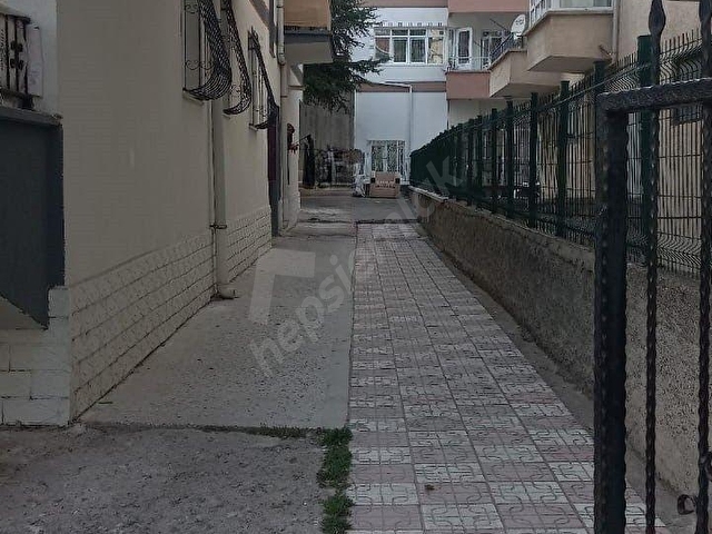 ETİMESGUT KAZIM KARABEKİR MAH.BAĞIMSIZ SALON 3+1 120 M2 KİRALIK DAİRE - Görsel 2