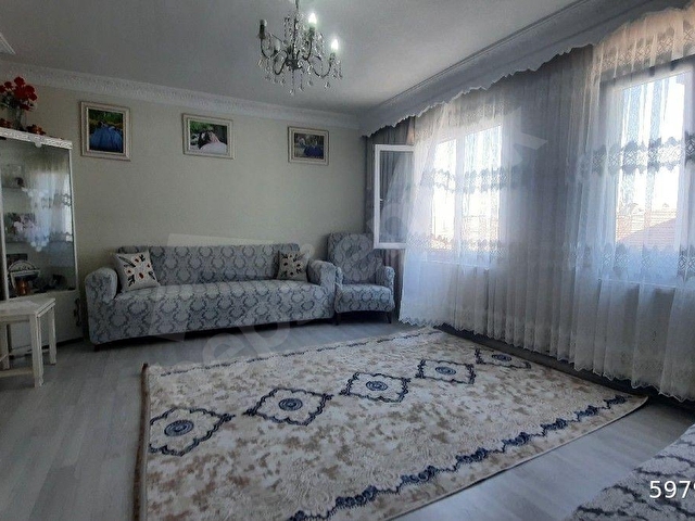 GAZİOSMANPAŞA DA SATILIK DAİRE - Görsel 2