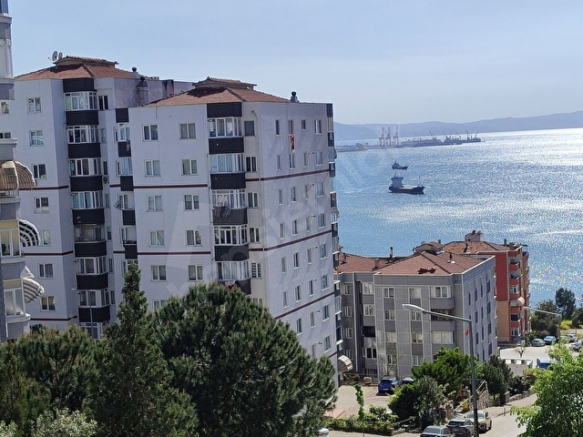 DOĞANTEKİNDEN MANASTIRDA 3 CEPHE 2. KAT 3+1 SATILIK DAİRE