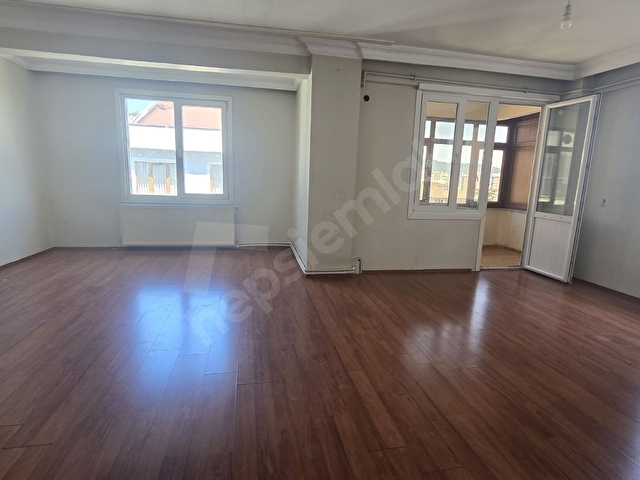 SANCAKTEPE OSMANGAZİ MAH 3+1 130 M2 44 M2 HİSSE PAYI VAR - Görsel 3