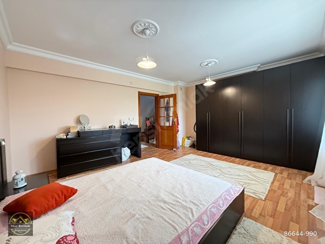 NUR EMLAKDAB HAKİMLER KÖYÜNDE DOĞA İLE İÇ İÇE YAPILI 4+1 VİLLA - Görsel 29