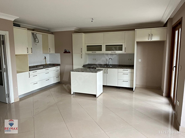 Sarıyer Maden Pera Konaklarında Orman Manzaralı Geniş Bahçeli Kiralık Villa - Görsel 26