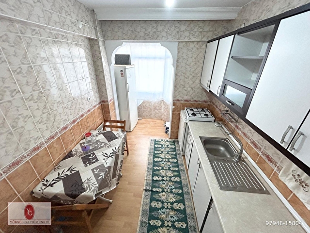 YÜKSELDEN SATILIK AKÇAYDA AYRI MUTFAKLI ÖN CEPHE FIRSAT 2+1DAİRE - Görsel 12