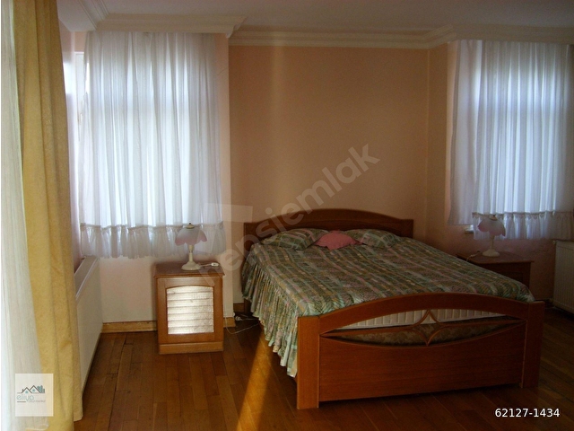 Eliyadan Silivride 16.500 m2 içinde 550 m2 Müstakil Ev - Görsel 14