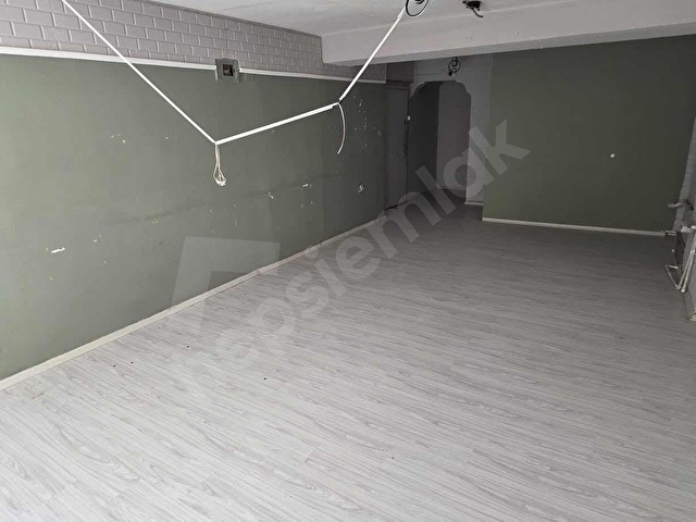 Karşıyaka çarşı içinde kiralık ofis