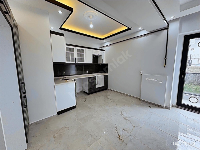 Başiskele Fatihte Satılık 3+1 Bahçe Dubleks Daire (140m²) - Görsel 4