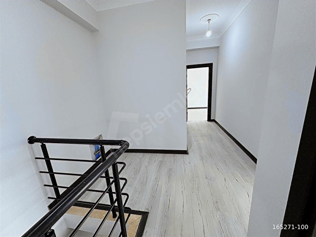Başiskele Fatihte Satılık 3+1 Bahçe Dubleks Daire (140m²) - Görsel 21