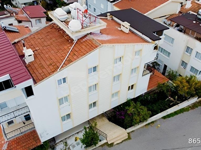 İzmir Özderede Merkezi Konumda, Ferah Bahçeli, 2+1 Daire - Görsel 2