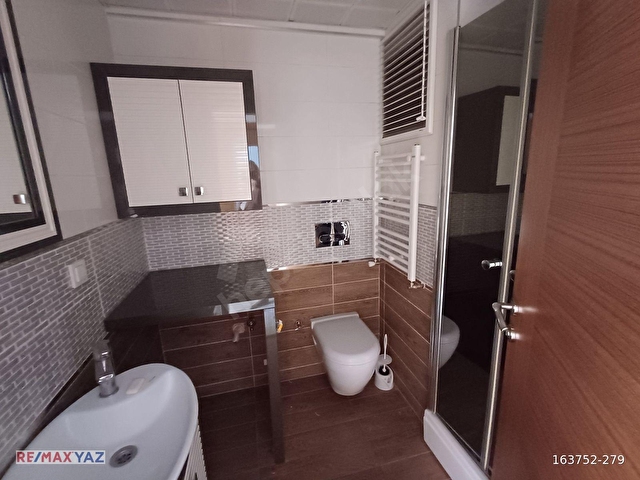 REMAX YAZDAN MERKEZDE KİRALIK OFİS - Görsel 18