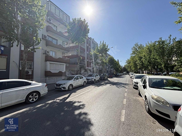 BUCA ŞİRİNYERDE 150 M² NET 3 CEPHELİ 4 BALKONLU 3+1 - Görsel 3