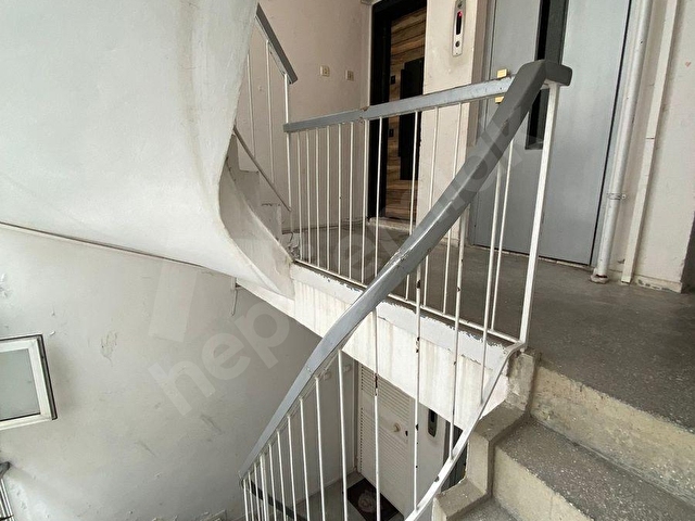 ZİYAPAŞADA KAPALI MUTFAK DOĞALGAZLI TEMİZ 2+1 KİRALIK DAİRE - Görsel 6