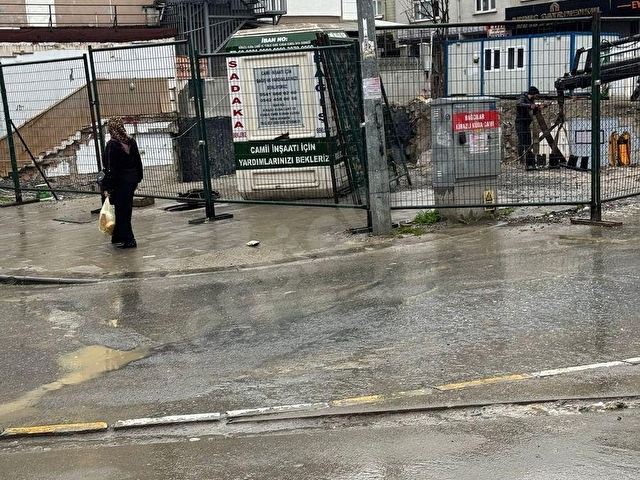 İPEKTEN KİRALIK BİNA 3 KATLI HER KAT 330 M2 CADDE ÜZERİ - Görsel 4