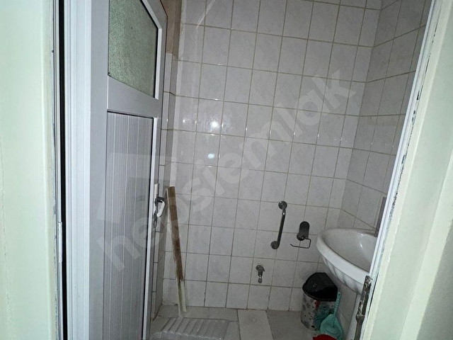 İPEKTEN KİRALIK BİNA 3 KATLI HER KAT 330 M2 CADDE ÜZERİ - Görsel 26