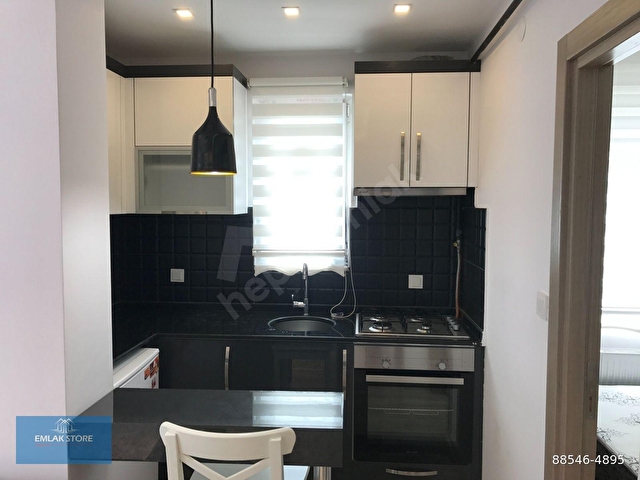 EMLAK STOREDAN CADDE YAKINI ARAKATTA EŞYALI KİRALIK 1+1 DAİRE - Görsel 20