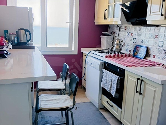 Güzelbahçe Merkezde Eşyalı Kiralık 2+1 Deniz Manzaralı Her Oda - Görsel 20