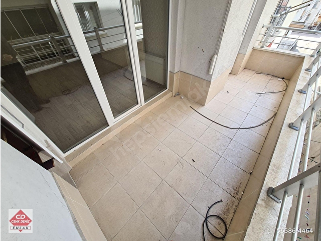 YÜKSELTEPEDE KAT KONUMLU / ALTINDA DAİRE VAR / KÖK TAPU 3+1 - Görsel 6