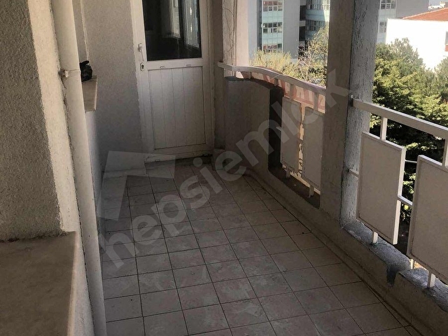 Yeşilyurt Polat Caddede Keyifli ve Geniş Daire - Görsel 19