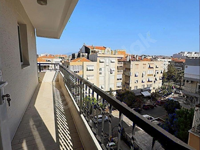 AKSOYDA SAHİLE VE İSKELEYE YAKIN ARA KAT ASANSÖRLÜ VE DOĞALGAZLI KİRALIK - Görsel 19