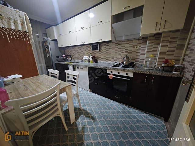 ADNAN MENDERES CADDESİ SATILIK ORTA KAT DAİRE - Görsel 11